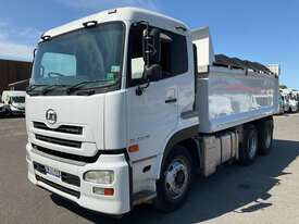 2014 Nissan UD GW 26 470 Tipper - picture1' - Click to enlarge