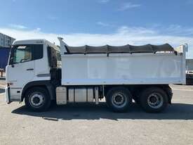 2014 Nissan UD GW 26 470 Tipper - picture2' - Click to enlarge