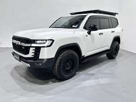 2023 Toyota Landcruiser GR Sport Diesel - picture0' - Click to enlarge