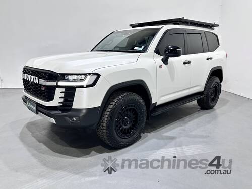 2023 Toyota Landcruiser GR Sport Diesel