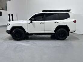 2023 Toyota Landcruiser GR Sport Diesel - picture2' - Click to enlarge