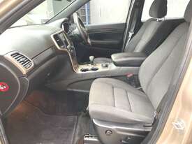 2013 Jeep Grand Cherokee Laredo 4x4 T/Diesel - picture0' - Click to enlarge