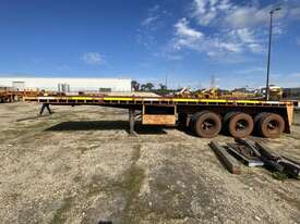 1980 Unbranded Tri Axle Flat Top Trailer - picture2' - Click to enlarge