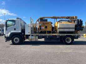 2016 Isuzu FVD1000 Vacuum Truck - picture2' - Click to enlarge