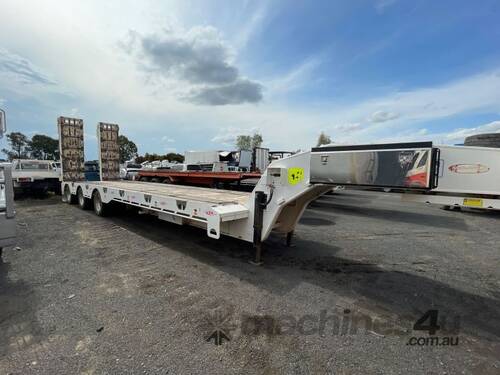 2020 Midland LL-3 0.D Low Loader Deck Widener