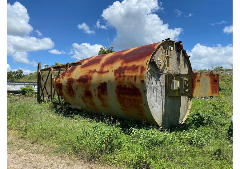 M&Q EQUIPMENT - 80 METRE SILO