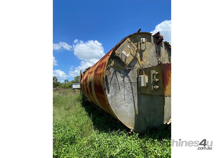 M&Q EQUIPMENT - 80 METRE SILO