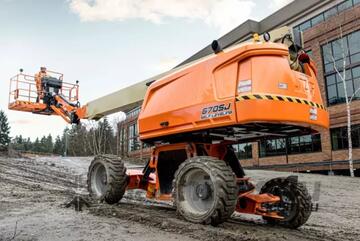 JLG 670SJ SL Telescopic Self-Leveling Boom Lift