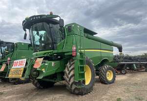 2012 John Deere S670 Header w/ 2009 42' Midwest