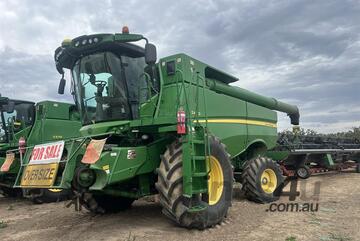 2012 John Deere S670 Header w/ 2009 42' Midwest