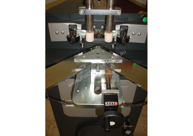caption FOM CRAB Aluminium Corner Crimping Machine