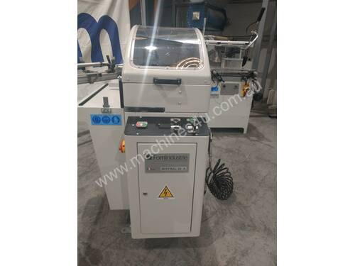 caption FOM MISTRAL Aluminium End Milling Machine