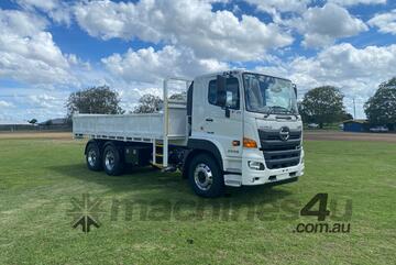 2022 Hino FM 2635 Long Air Tipper