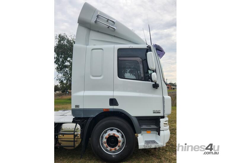DAF CF75/85 360 4x2 Single Drive Automatic Prime Mover Truck.
