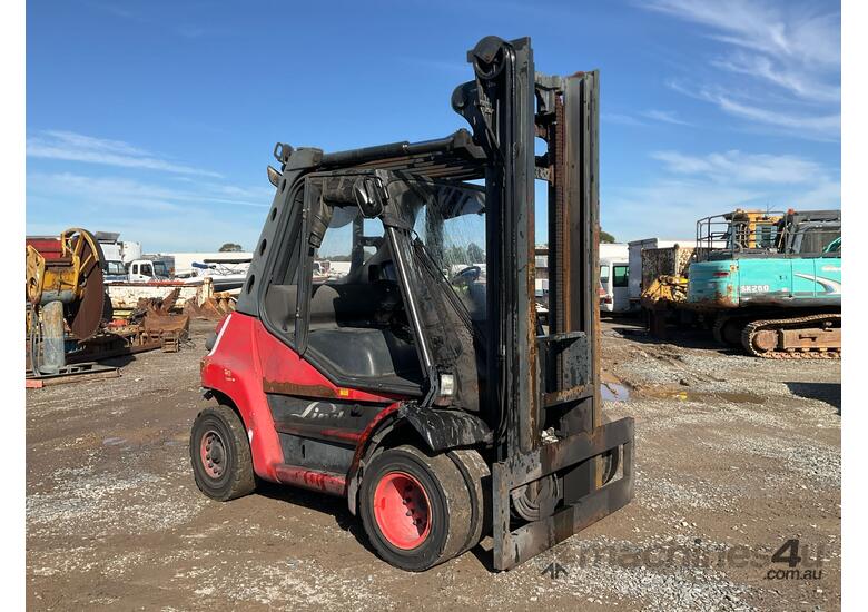 caption 2013 Linde H70D Forklift