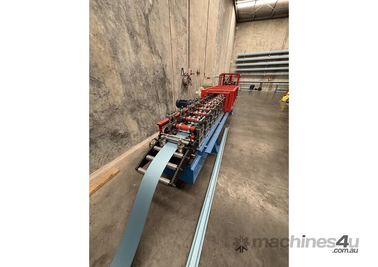 caption Roof Batten Roll Former