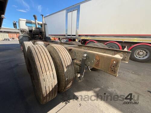 caption 2002 Iveco ACCO 2350G Cab Chassis