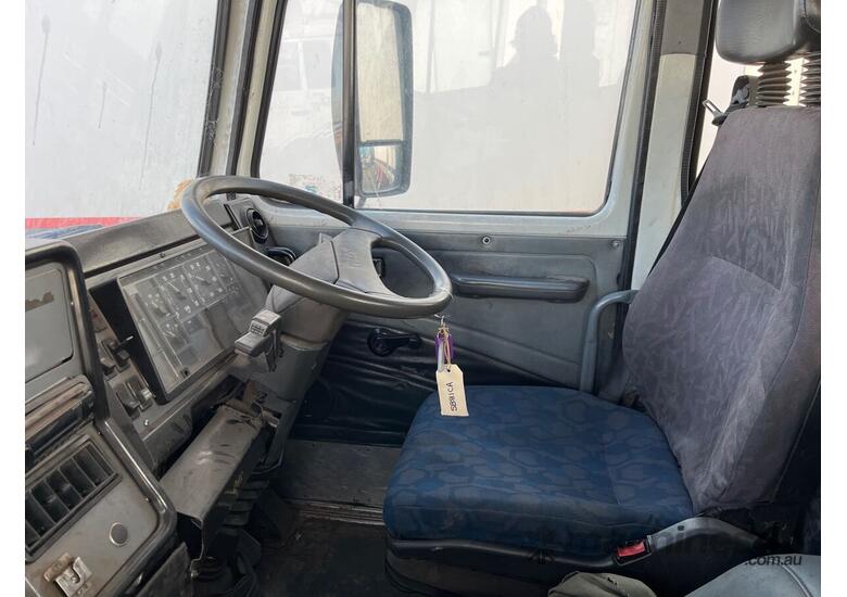 caption 2002 Iveco ACCO 2350G Cab Chassis