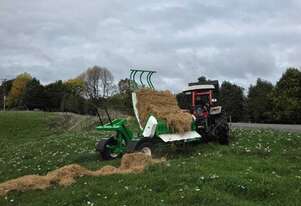 Chainless TH205   Extreme Duty   Round & Square Bale Feeder, Feedout Cart