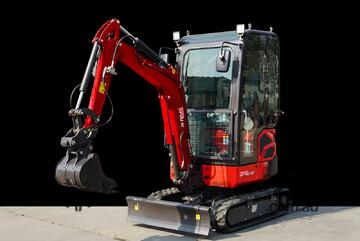 2.5c excavator with enclosed cab, reverse cycle air conditioning, retractable tracks and swing boom