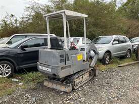Takeuchi Mini Excavator - picture1' - Click to enlarge