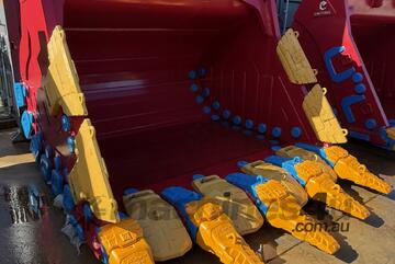 Komatsu HD Rock Bucket 6.7m