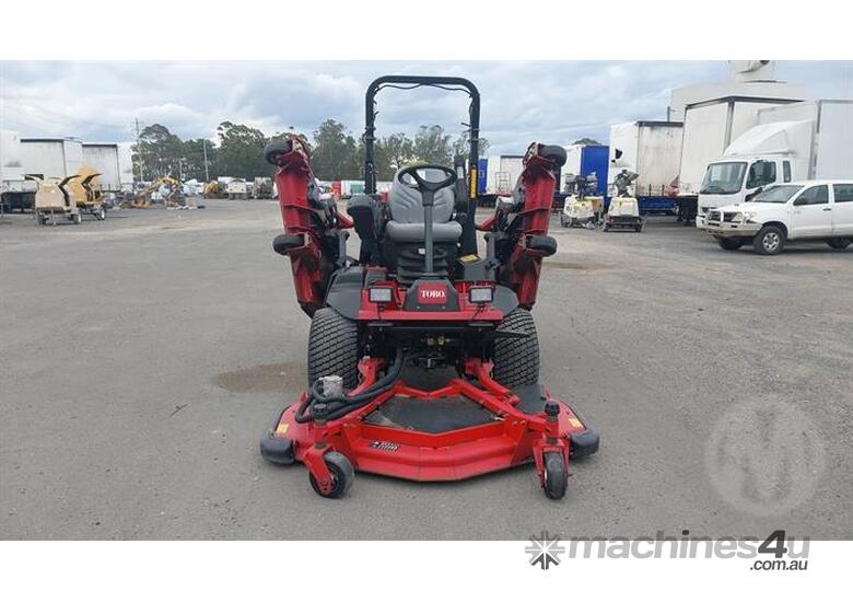 caption Toro Groundsmaster 4000-D