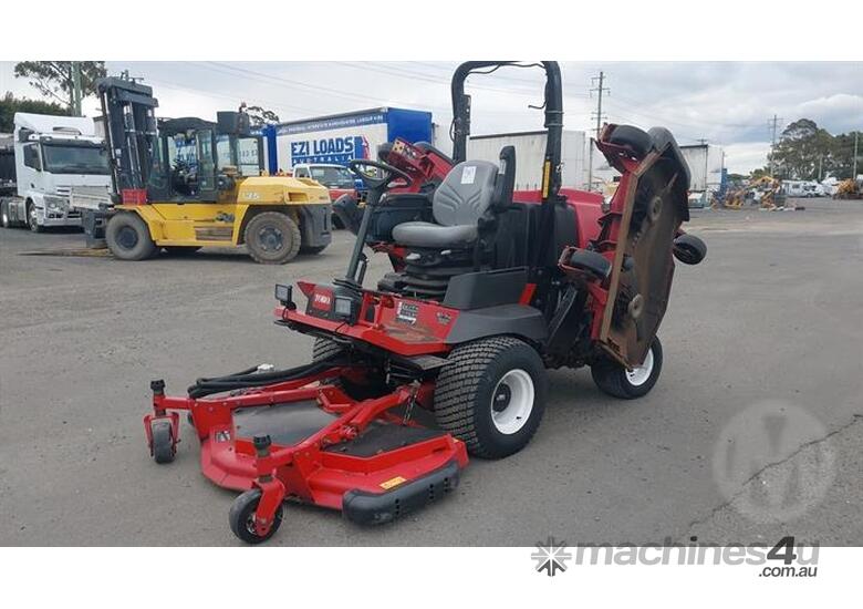 caption Toro Groundsmaster 4000-D
