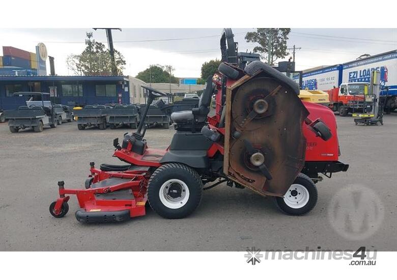 caption Toro Groundsmaster 4000-D