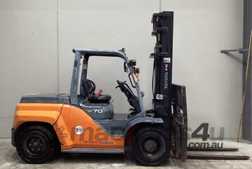 Toyota Forklift 7T Diesel - Low Hours (Unit#: AU440) Toyota Forklift 7T Diesel - Low Hours (Unit#: AU440)