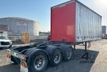 2015 Maxitrans ST3 24ft Tri Axle Curtainside A Trailer