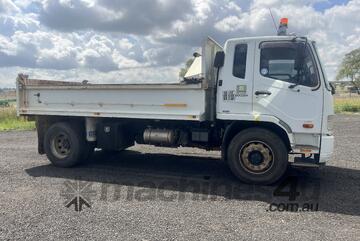 2015 Mitsubishi Fuso Fighter 1627 4x2 Tipper