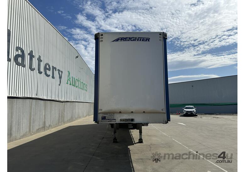2023 Maxitrans ST3-NSTCH Tri-Axle Curtainside Trailer With Mezzanine