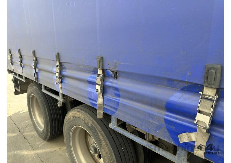 2023 Maxitrans ST3-NSTCH Tri-Axle Curtainside Trailer With Mezzanine