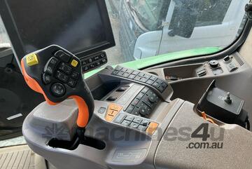 1900 John Deere R4060 4WD Self Propelled Sprayer