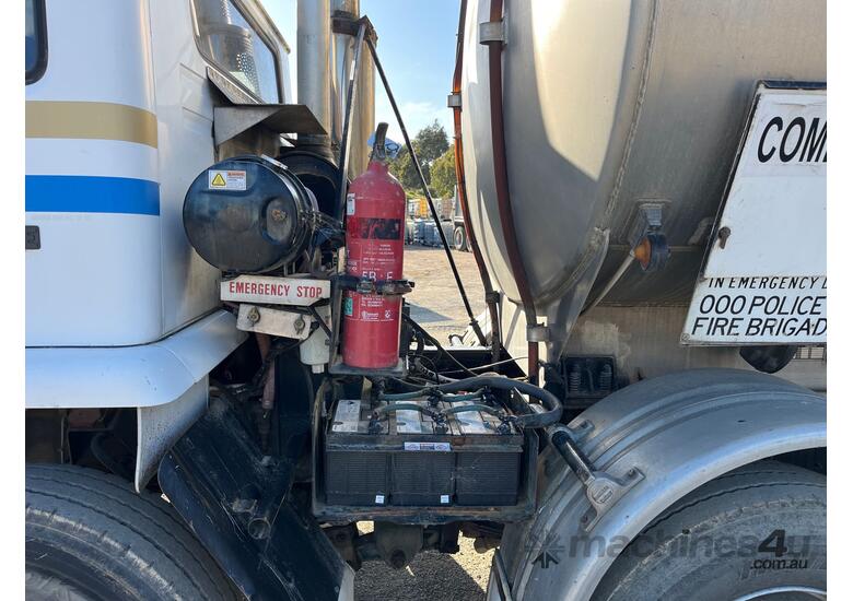 1992 International ACCO 2350E Diesel Fuel Tank