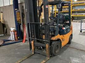 Toyota 42-7FG18 Forklift - picture0' - Click to enlarge