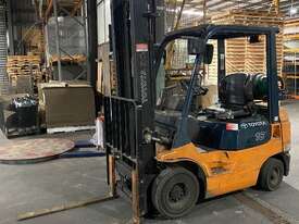Toyota 42-7FG18 Forklift - picture0' - Click to enlarge