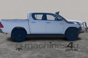 2017 Toyota Hilux Diesel (Ex Defence)
