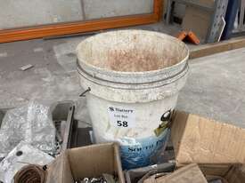 1 X Pallet of Bolts inc Bucket - picture0' - Click to enlarge