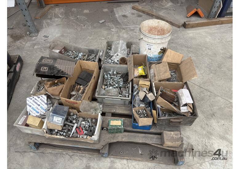 1 X Pallet of Bolts inc Bucket
