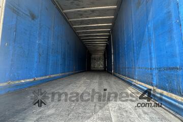 2005 Vawdrey VB-S3 Tri-Axle Curtainside Trailer