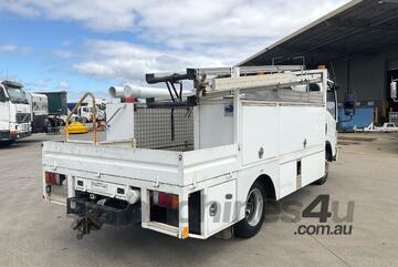 2009 Isuzu NPR 400 Service Body