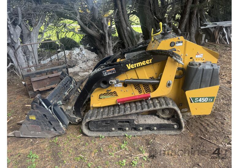Vermeer S450TX skid steer 