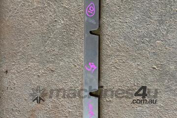 Horwood Bagshaw Clover Harvester - Qty Threscher Concave Bar Shim