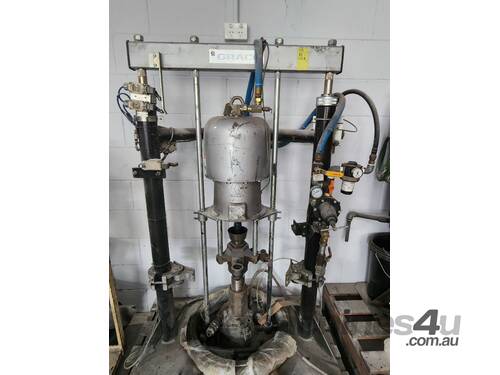 Jacky storage hopper / Graco Pump/ Liquid Bottle filling Machine/ Manuel Pallet wrap Machine