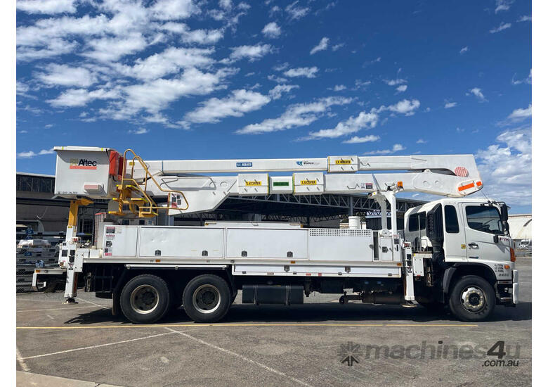 2014 Hino FM 500 2630 EWP