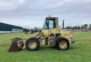 Komatsu   WA120 Wheel Loader