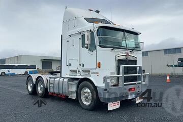 Kenworth   K104B