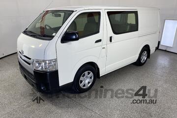 Toyota 2017   Hiace Diesel